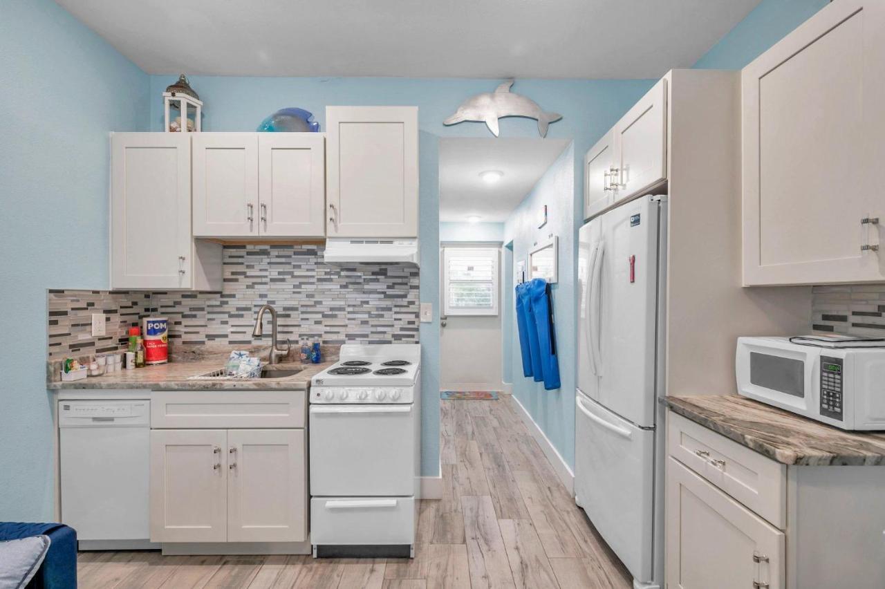 Picturesque Waterfront Studio Clearwater Beach Exterior photo