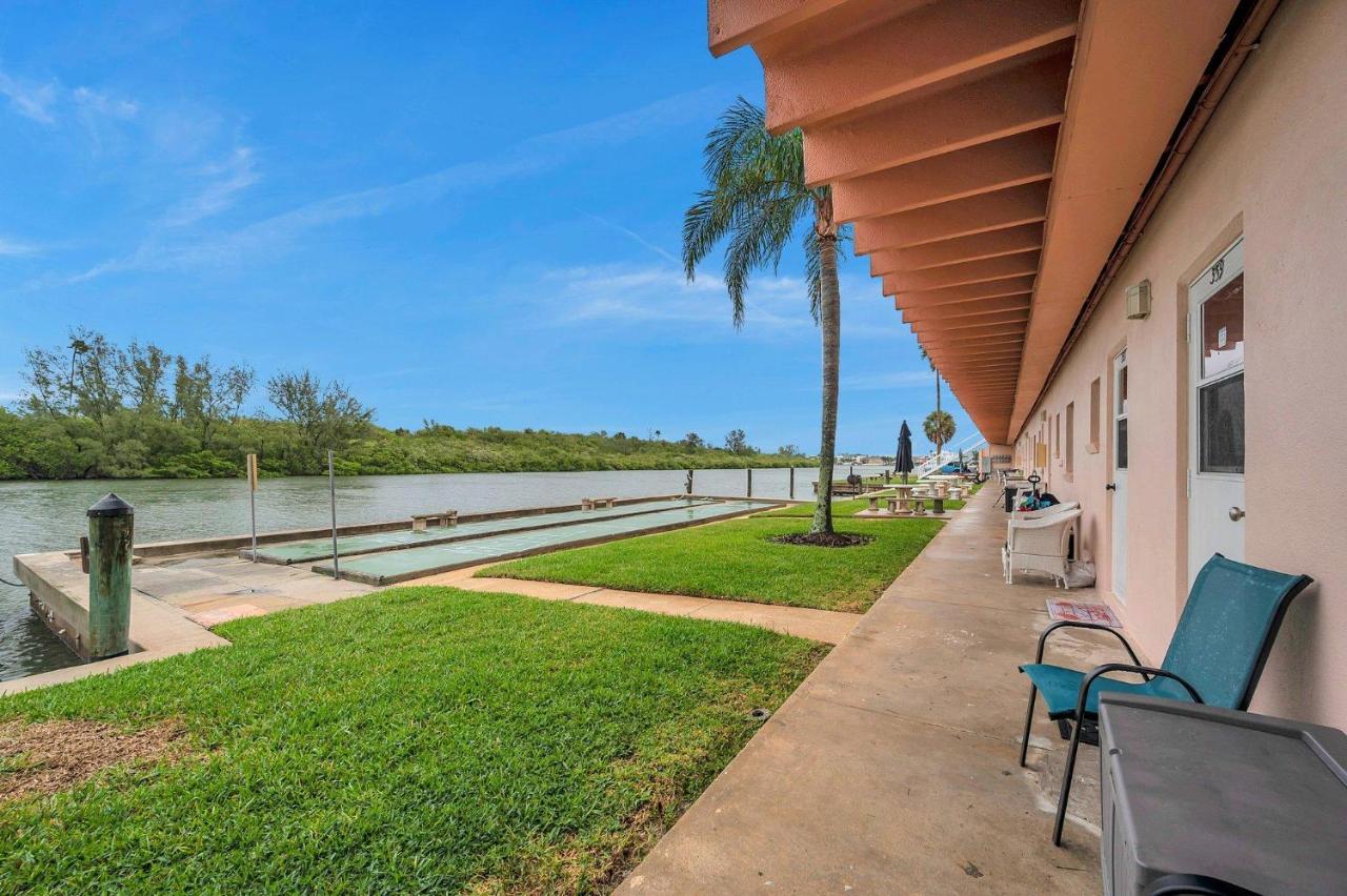 Picturesque Waterfront Studio Clearwater Beach Exterior photo