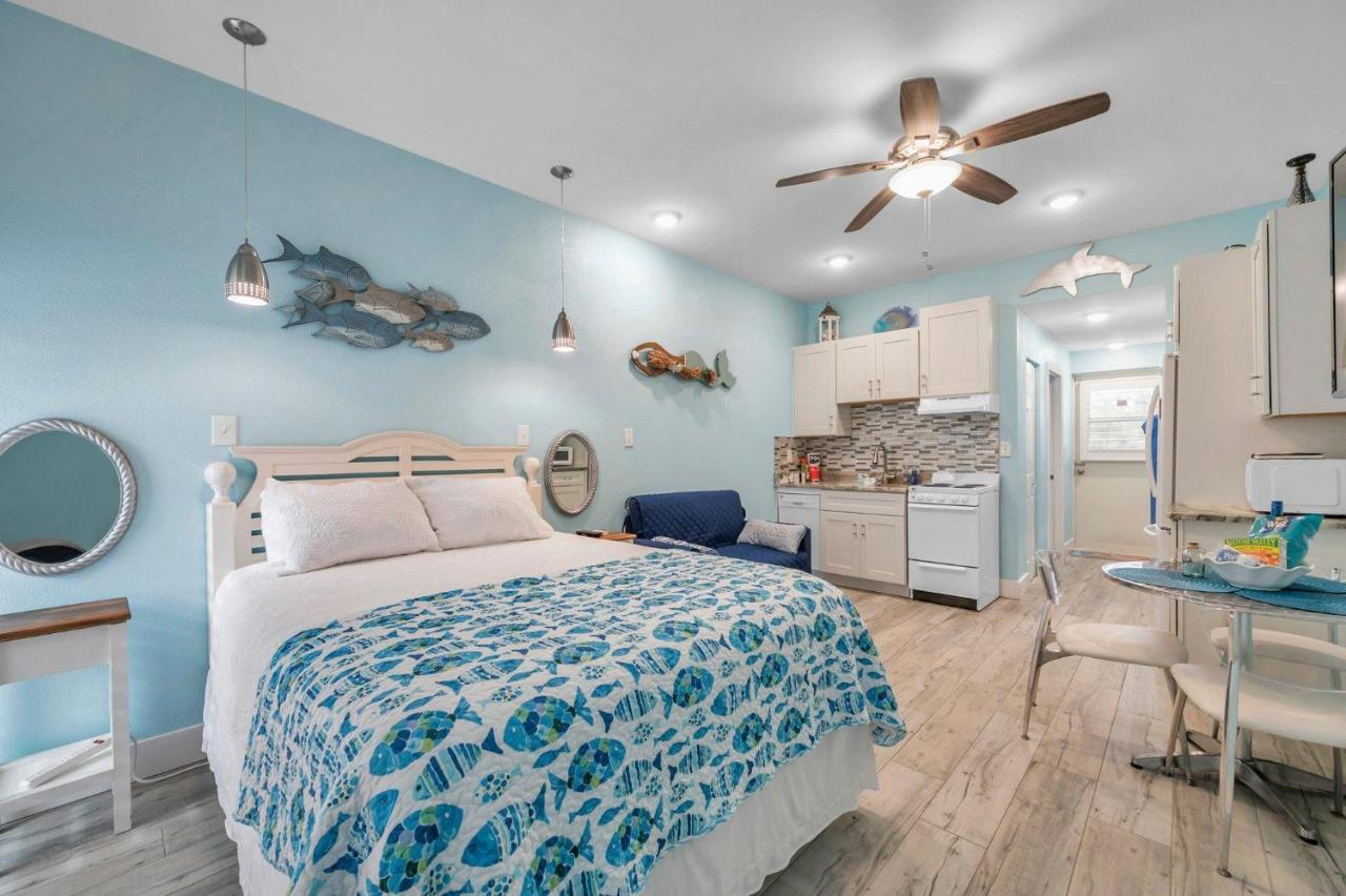 Picturesque Waterfront Studio Clearwater Beach Exterior photo